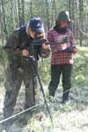 Nataliya Moskolenko and Elina Kaarlejärvi, survey plant cover at Nadym forest site.